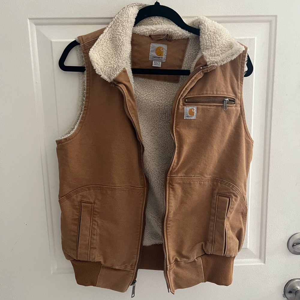 Carhartt Sherpa lined Vest- 8/10